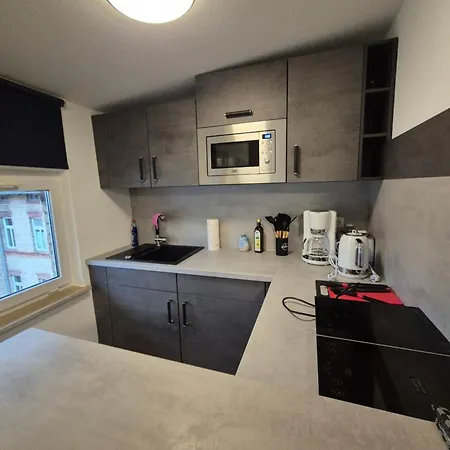 Attic Flat, Neu & Ruhiges 2 Lejlighed *